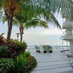 2 Seaview Balcony@Danga Bay