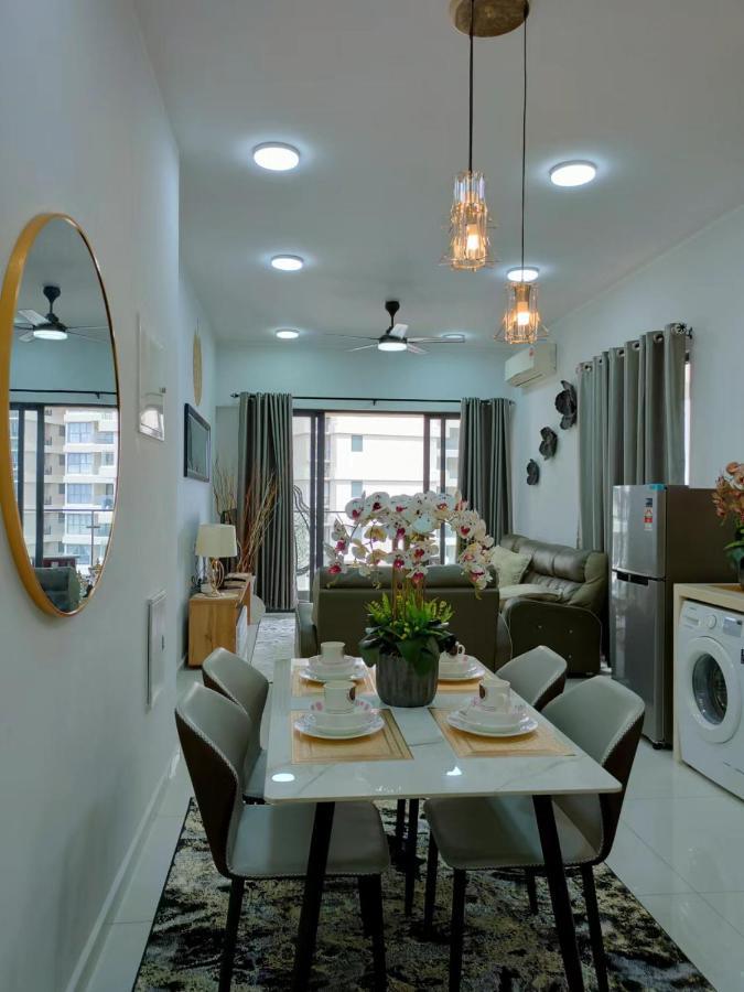 Apartment 2 Seaview Balcony@danga Bay Johor Bahru